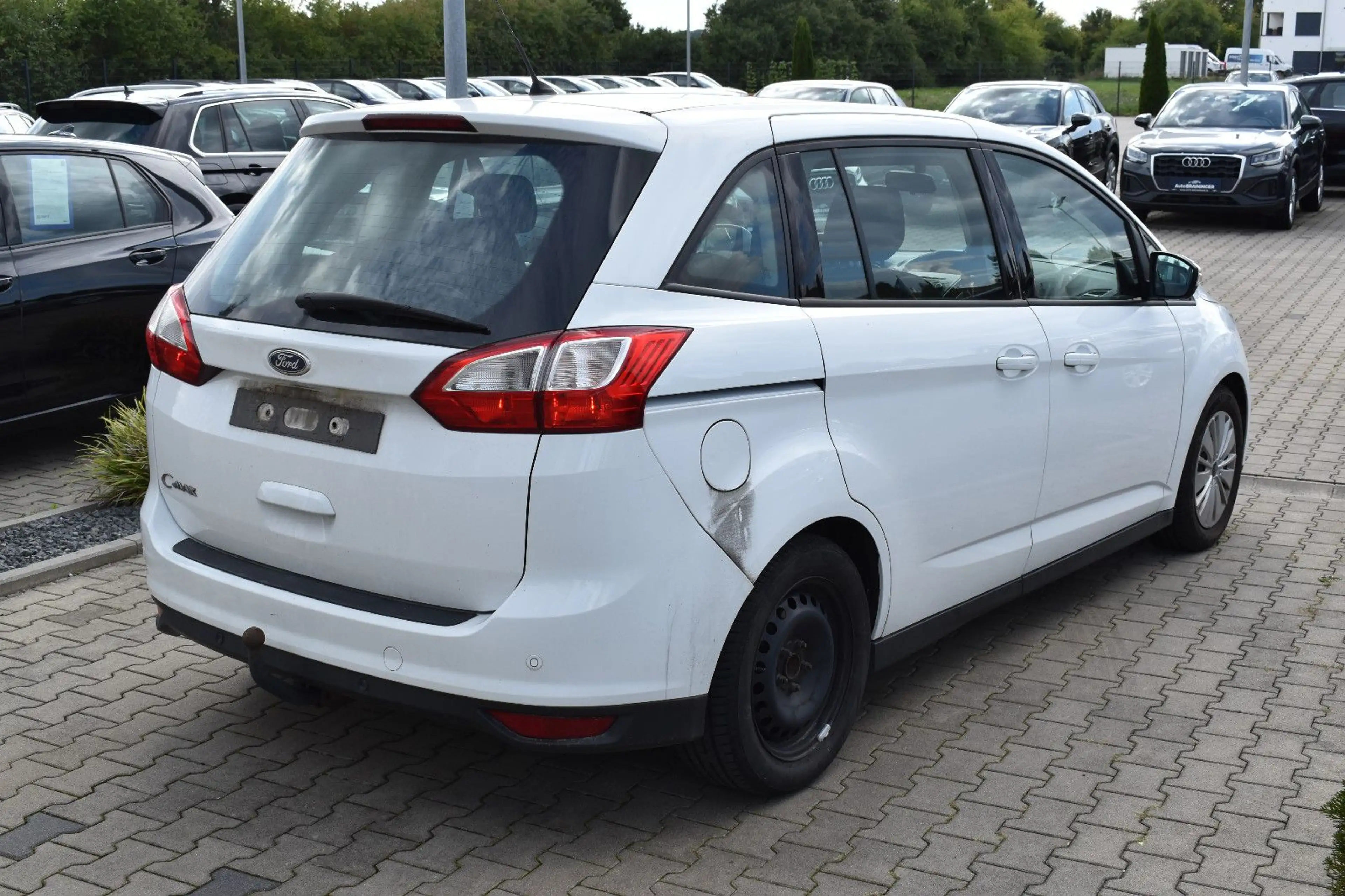 Ford Grand C-Max Grand C-MAX 1.5CDTI Trend 7-Sitzer~AHK~HiFi — photo 2