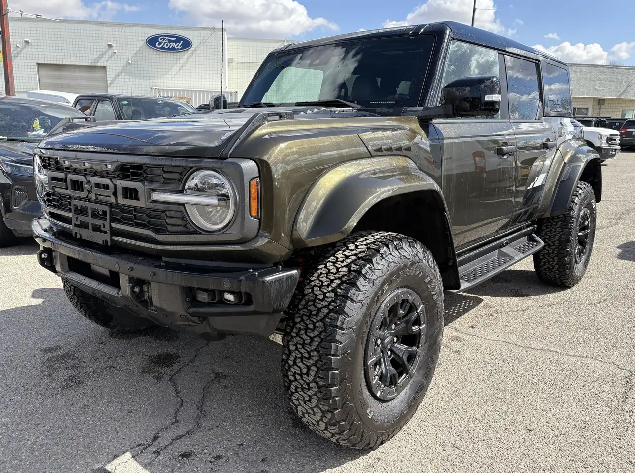 Ford Bronco снимка Ford Bronco