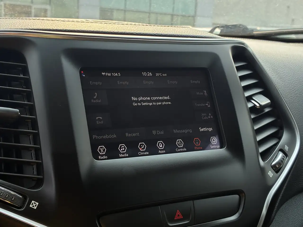 Jeep Cherokee снимка Jeep Cherokee