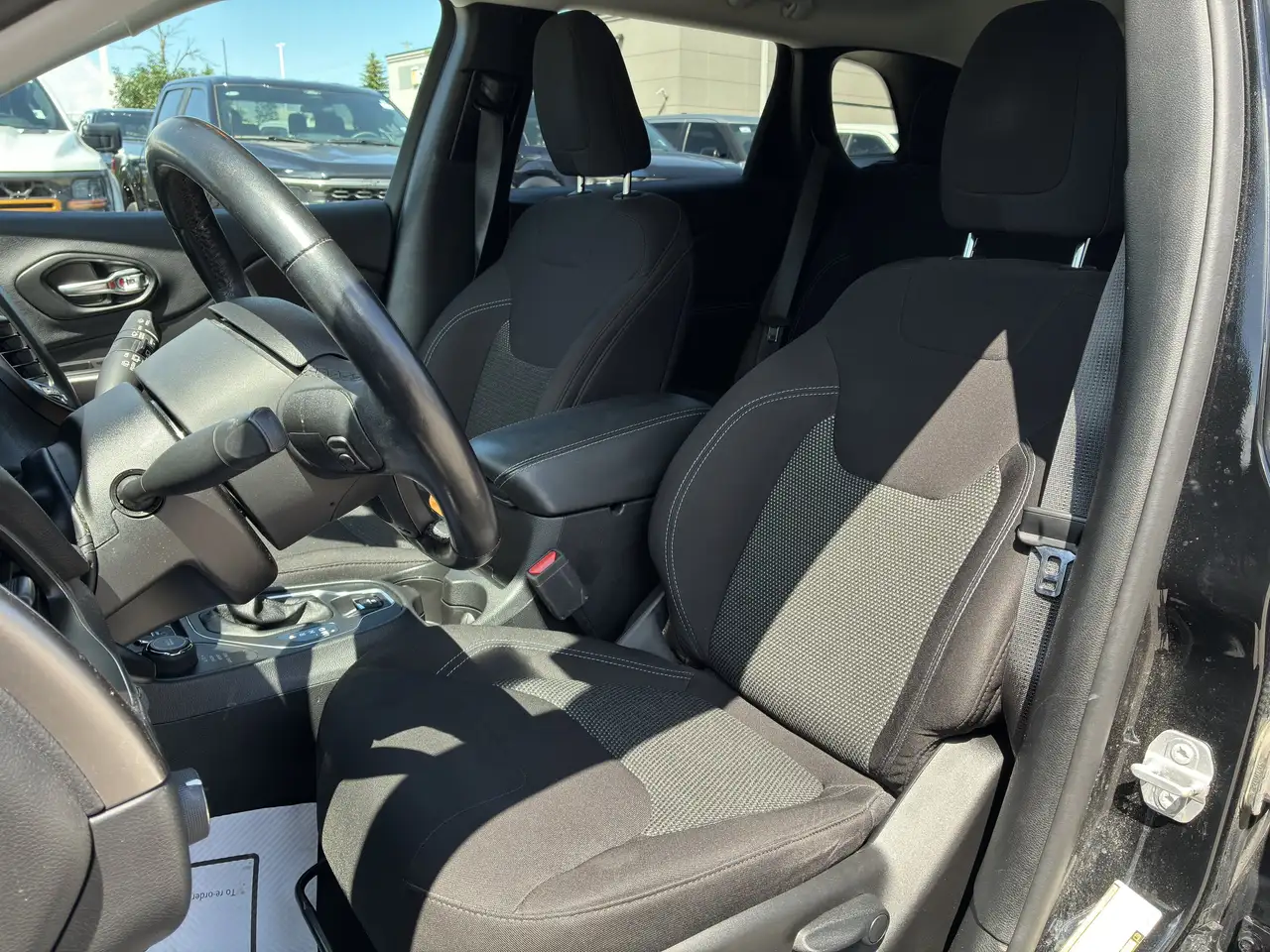Jeep Cherokee снимка Jeep Cherokee