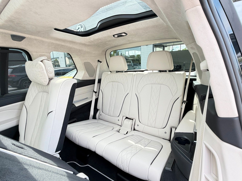 BMW X7 *40xd*Design*Pure*Excellence*3xDvD*360°ACC*HUD — photo 11