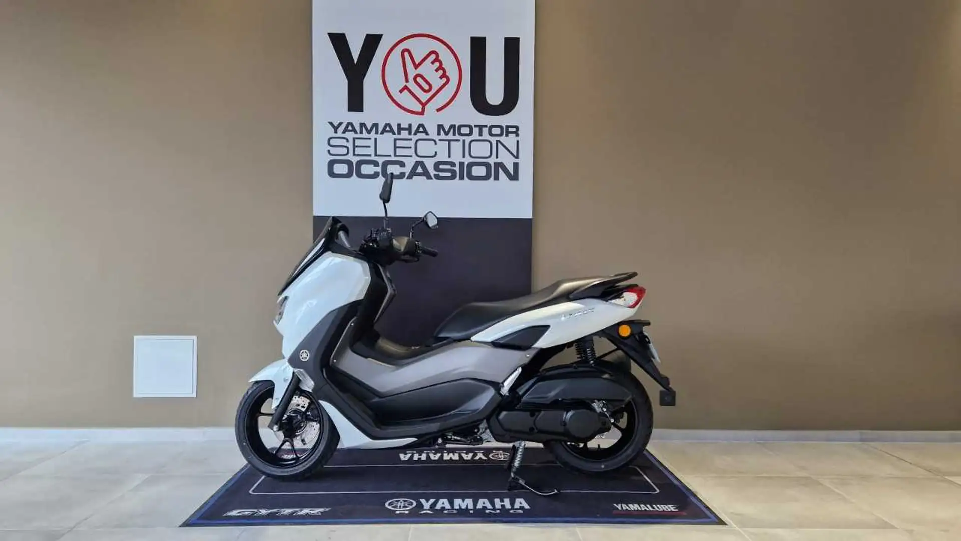 Yamaha NMAX Weiß - 2