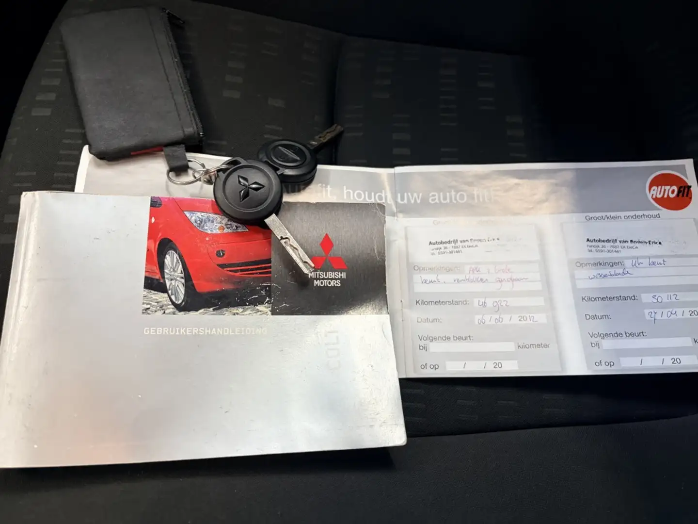 Mitsubishi Colt 1.3 Invite Airco Audio CPV 15"LMV 110Dkm! Grijs - 2