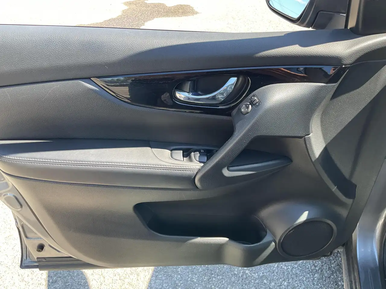 Nissan Qashqai снимка Nissan Qashqai