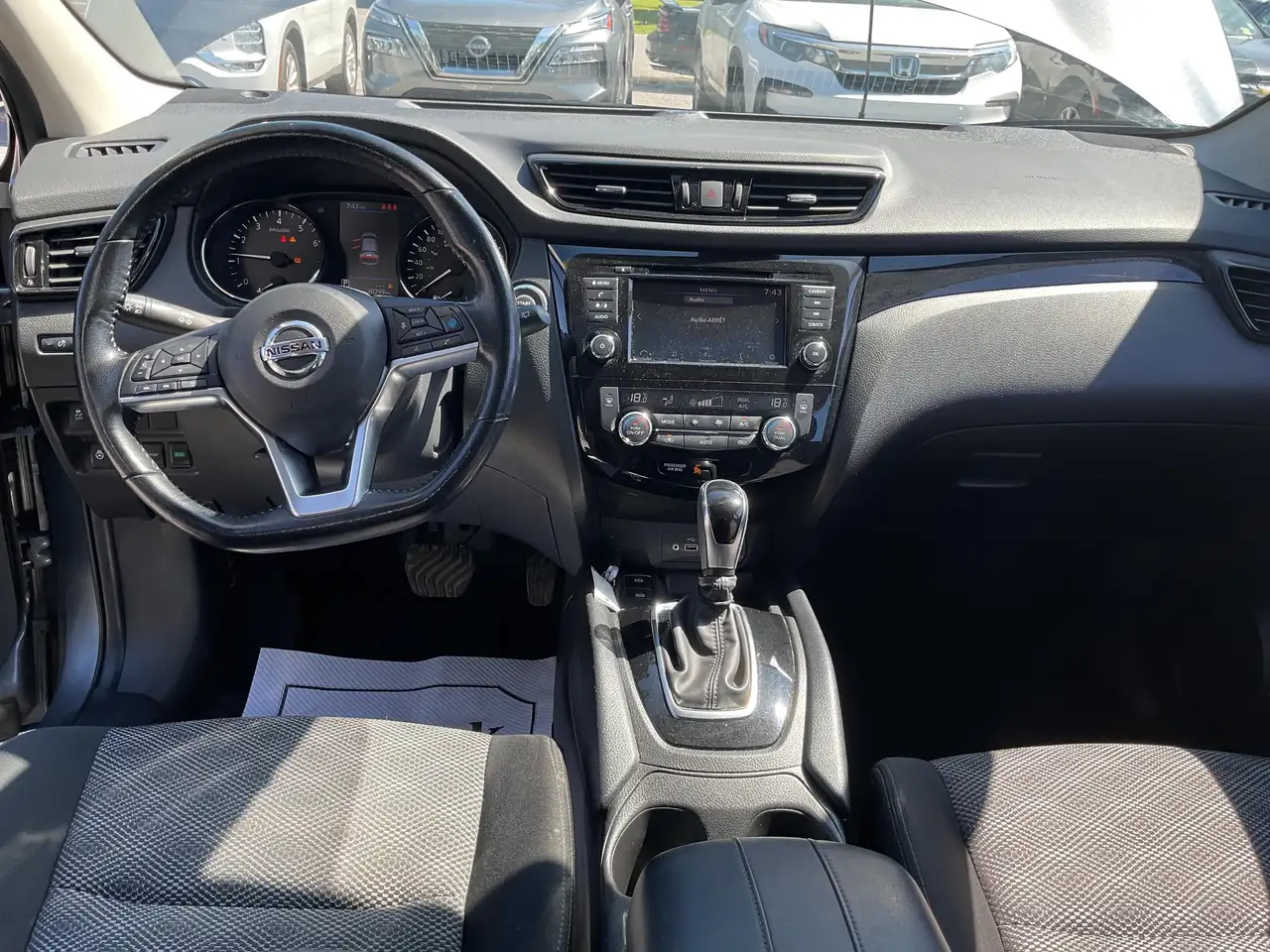 Nissan Qashqai снимка Nissan Qashqai