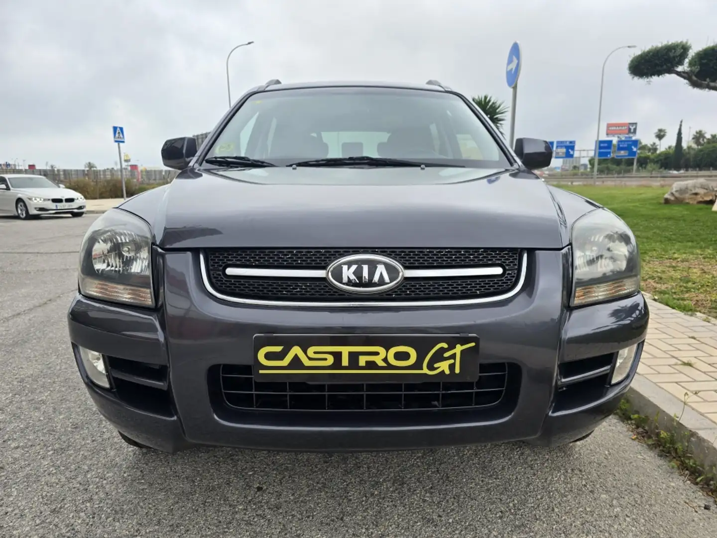 Kia Sportage 2.0CRDI Champion 4x4 Gri - 2