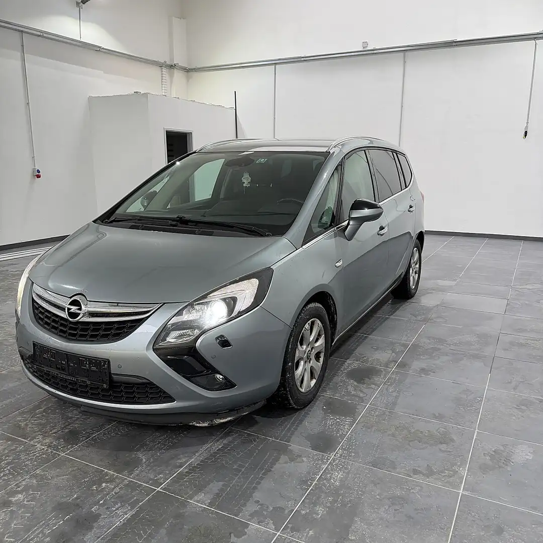 Opel Zafira Grau - 1