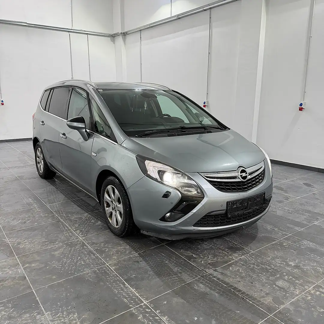 Opel Zafira Grau - 2