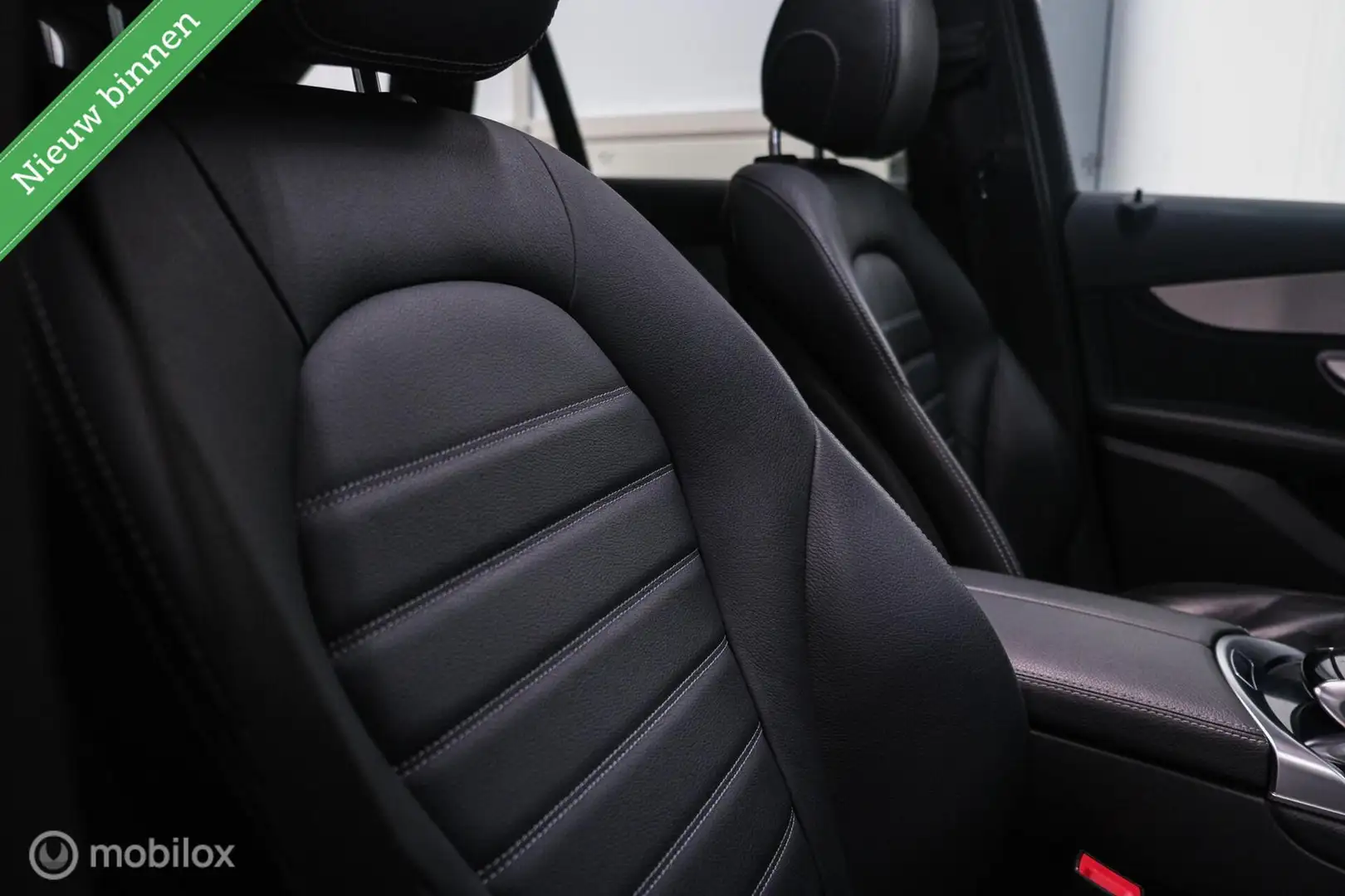 Mercedes-Benz GLC 350 350e 4MATIC Premium Plus | Trekhaak | Panorama | L Grijs - 2