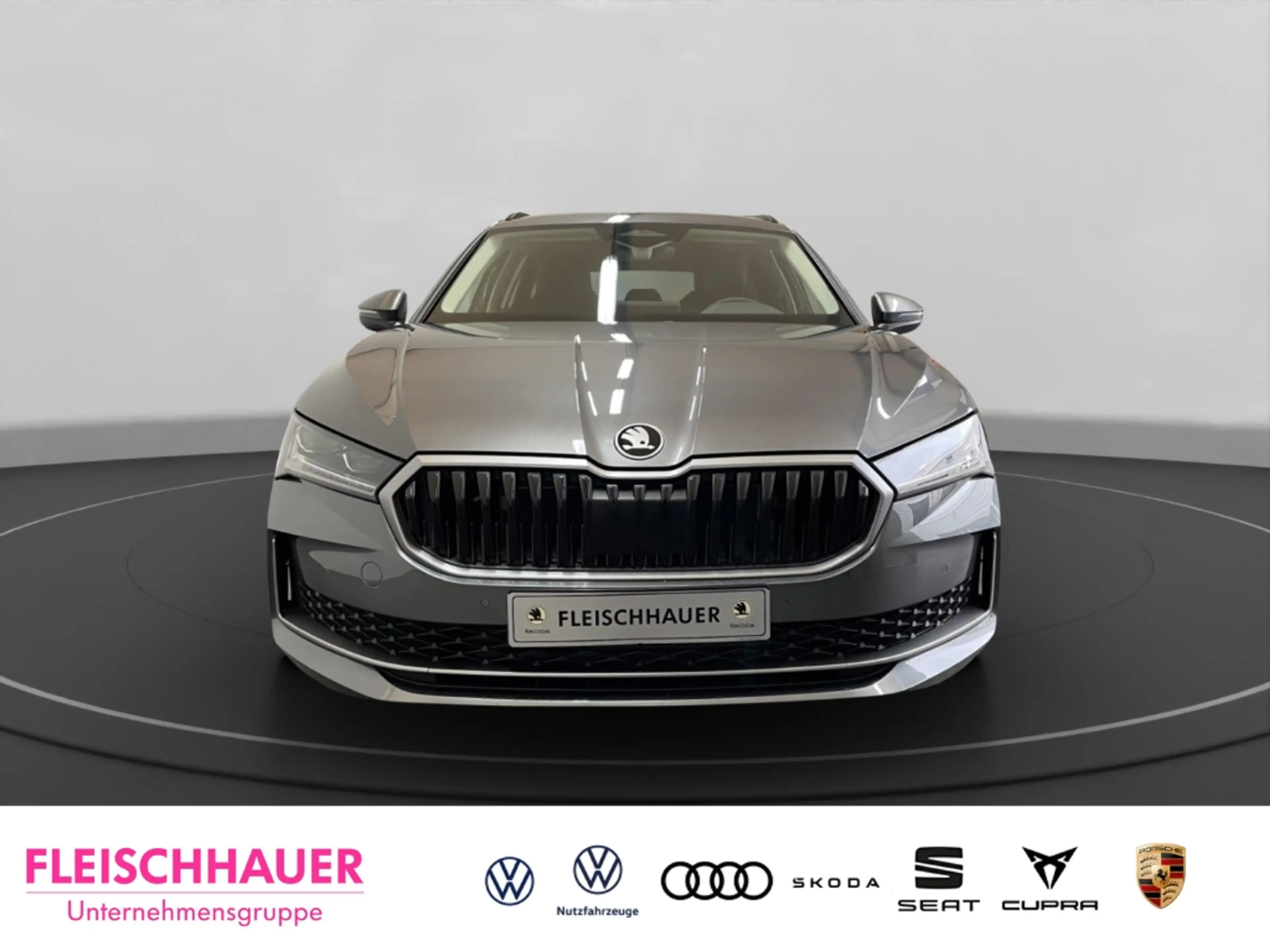 Skoda Superb Combi Selection 2,0 TDI AHK Standhzg. LED — photo 2