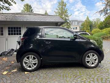 1.33i VVT-i Premium