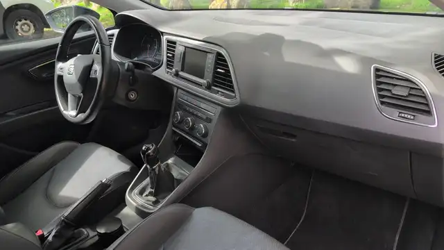 SEAT Leon view 10