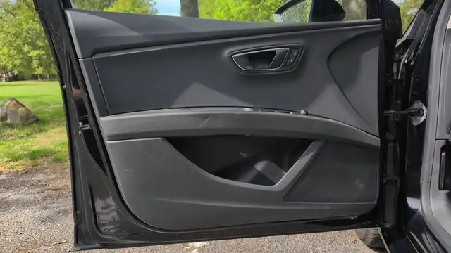 SEAT Leon view 7