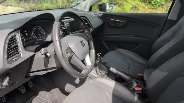 SEAT Leon view 8
