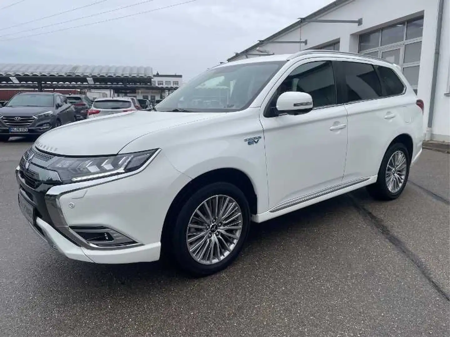 Mitsubishi Outlander Outlander Plug-in Hybrid PLUS Spirit-Paket 2.4 Blanc - 1