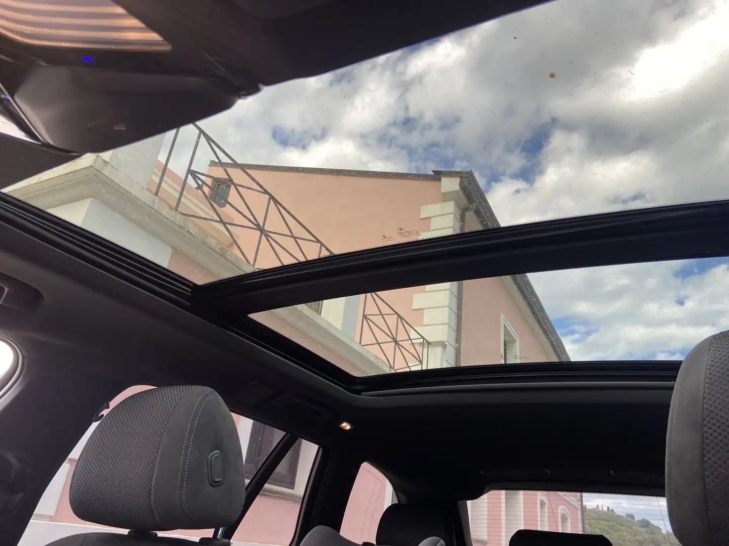BMW 530 530d Touring mhev 48V Msport auto - 1