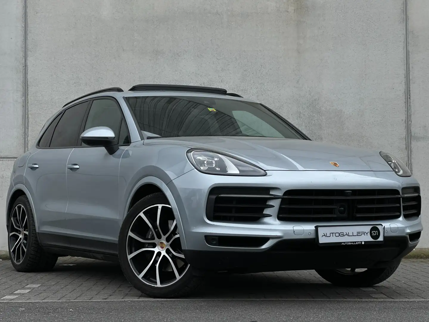 Porsche Cayenne E-Hybride | BTW | FULL |Sportstoel|Trekhaak|Pano Zilver - 1