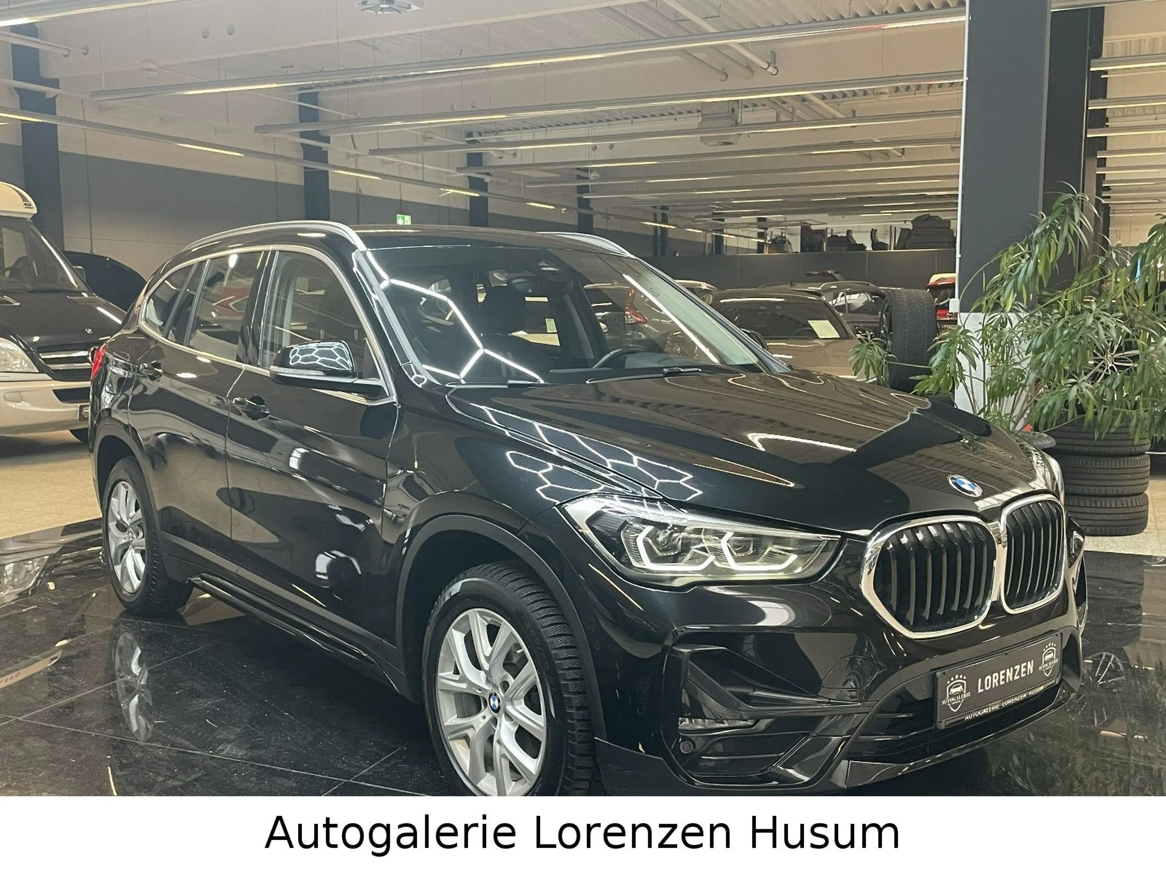 BMW X1 sDrive 18 d Sport Line / AHK  / LED / NAVI — photo 5