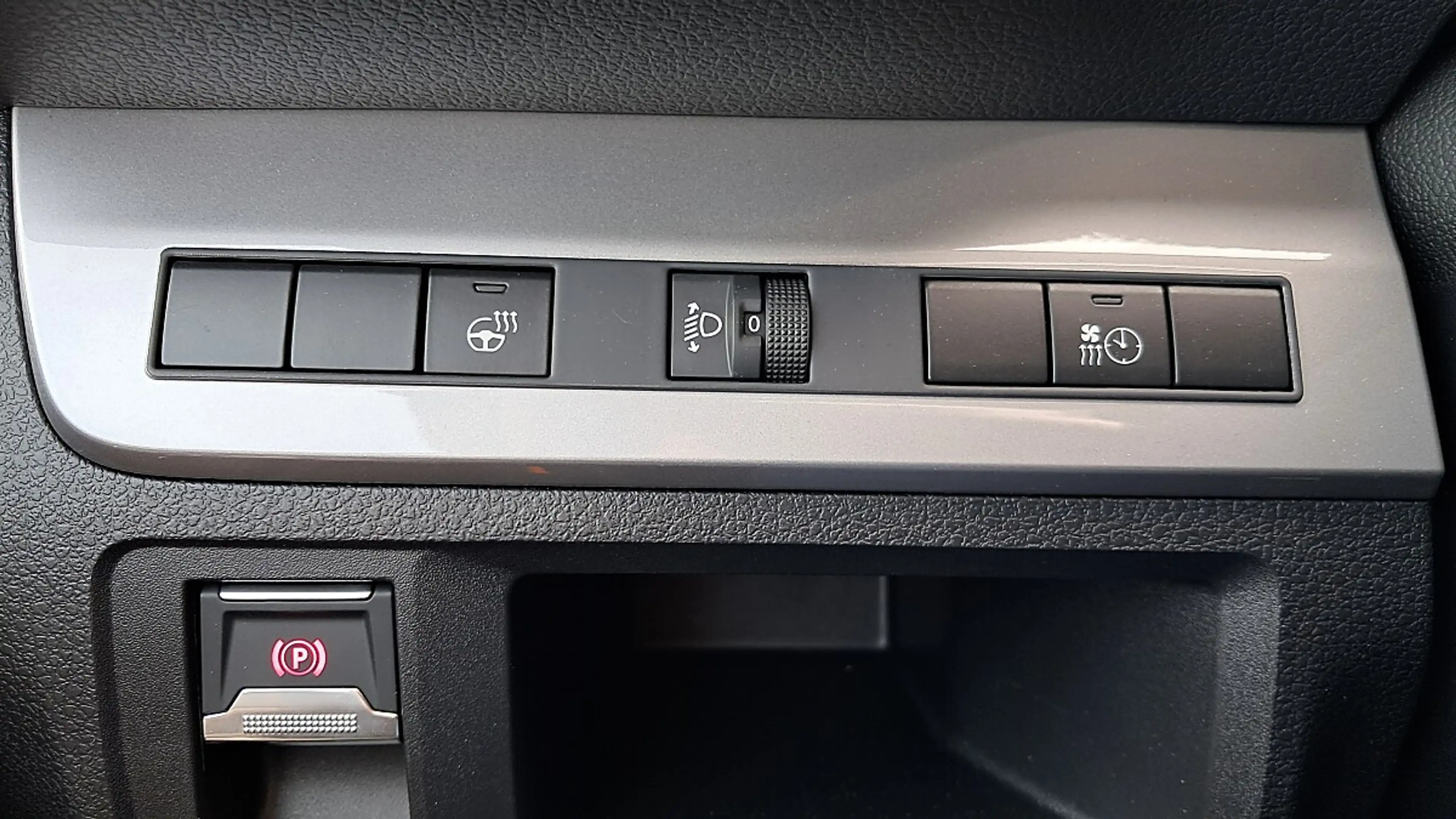 Peugeot Traveller Premium BlueHDi 180 Standard EAT8 — photo 15