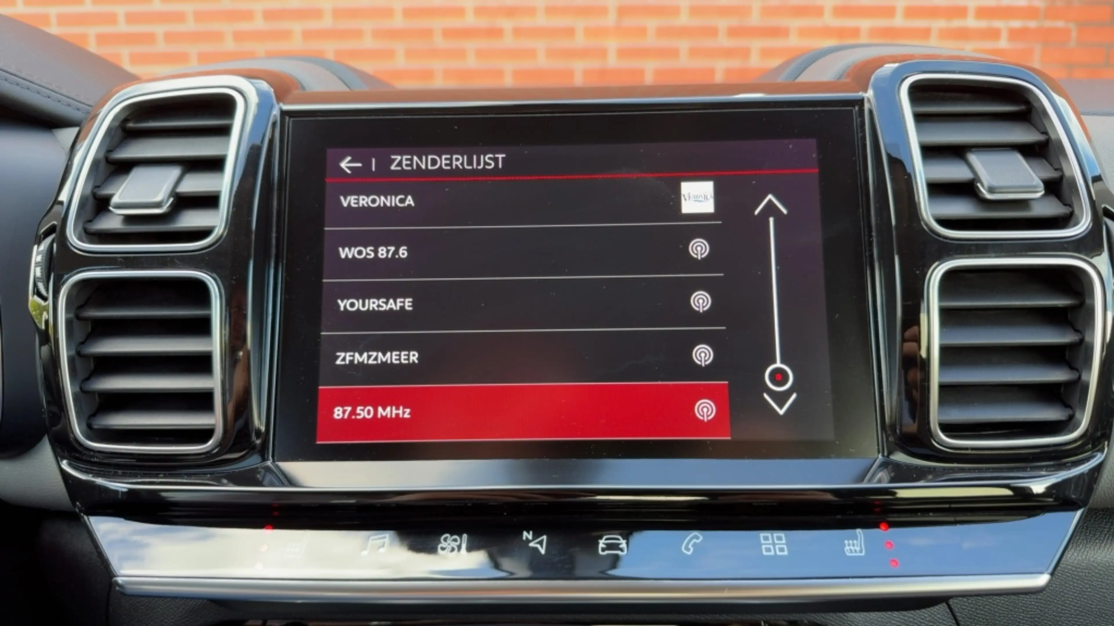 Citroen C5 Aircross 1.2 PT Business Plus 130PK Automaat Leder Trekhaak — photo 23
