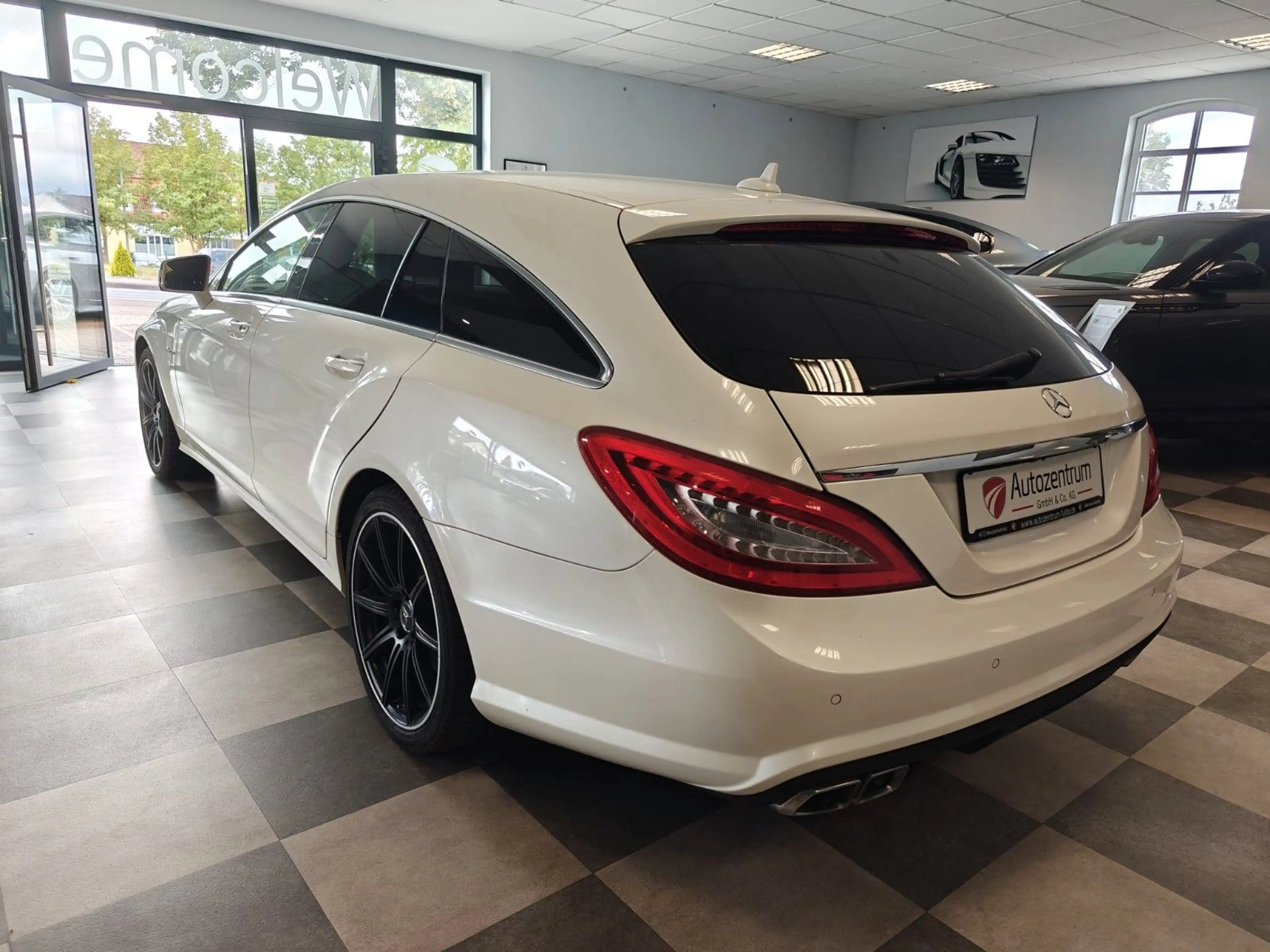 Mercedes-Benz CLS CLS 63 AMG — photo 4
