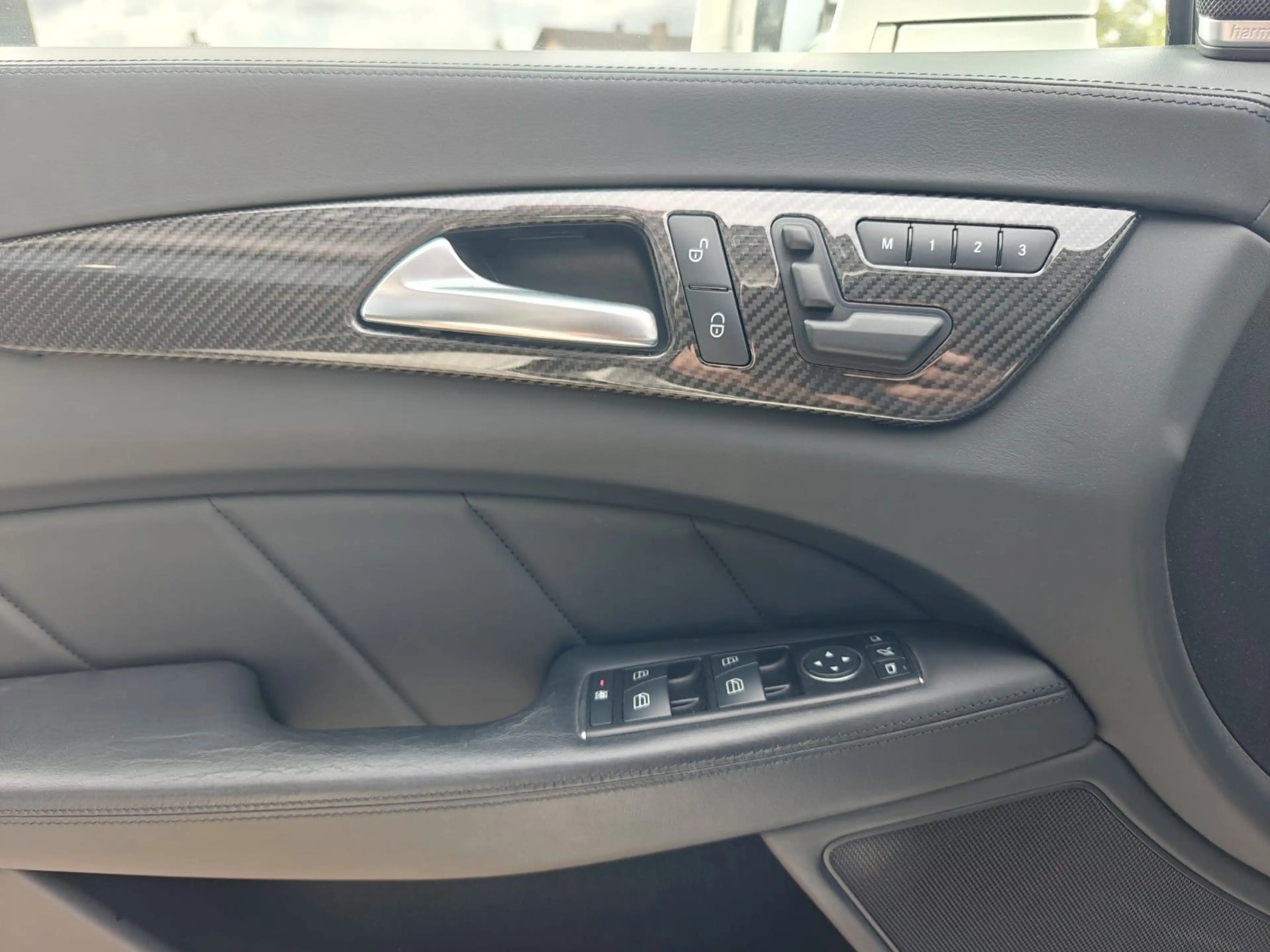 Mercedes-Benz CLS CLS 63 AMG — photo 15