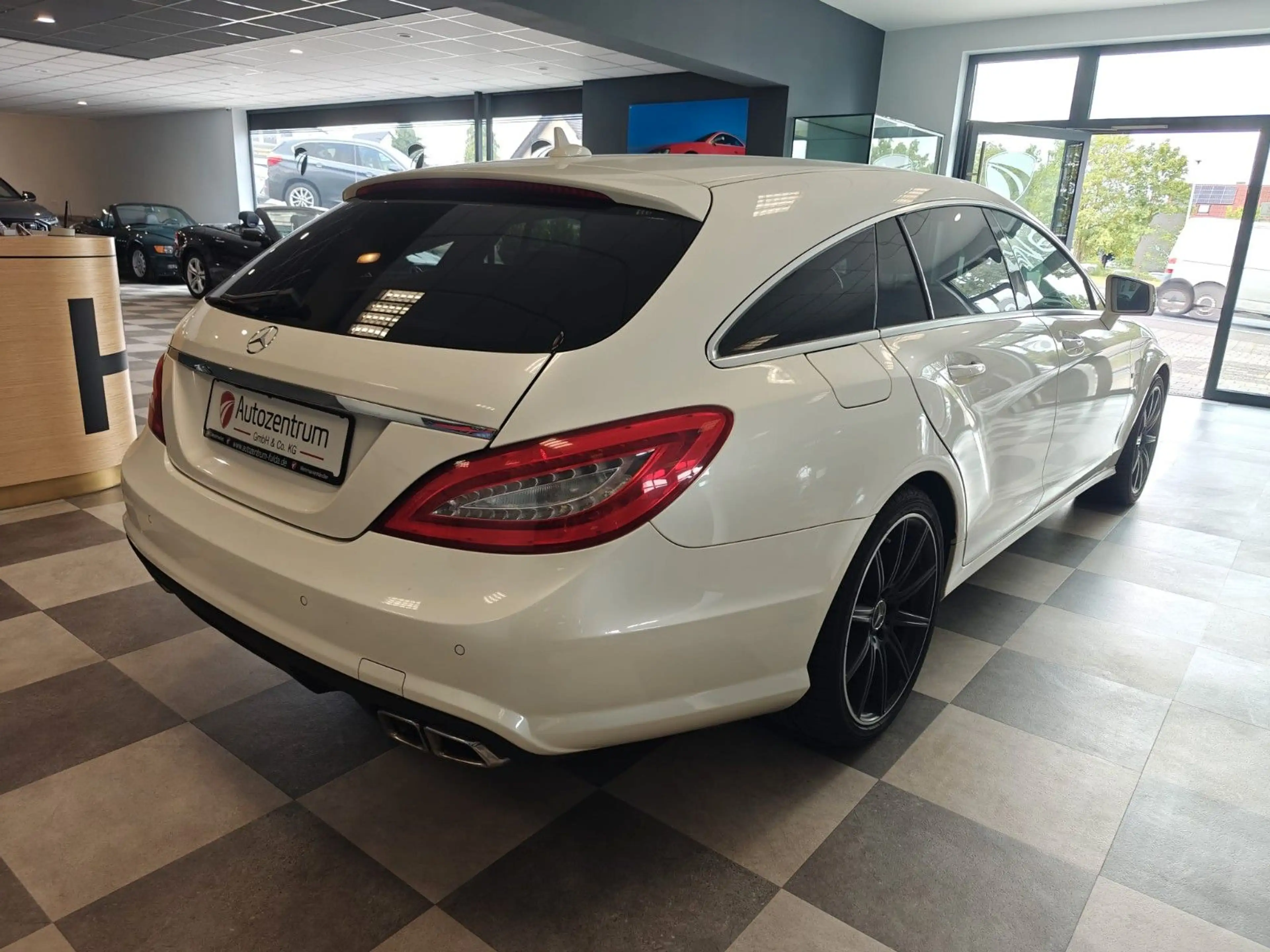 Mercedes-Benz CLS CLS 63 AMG — photo 7