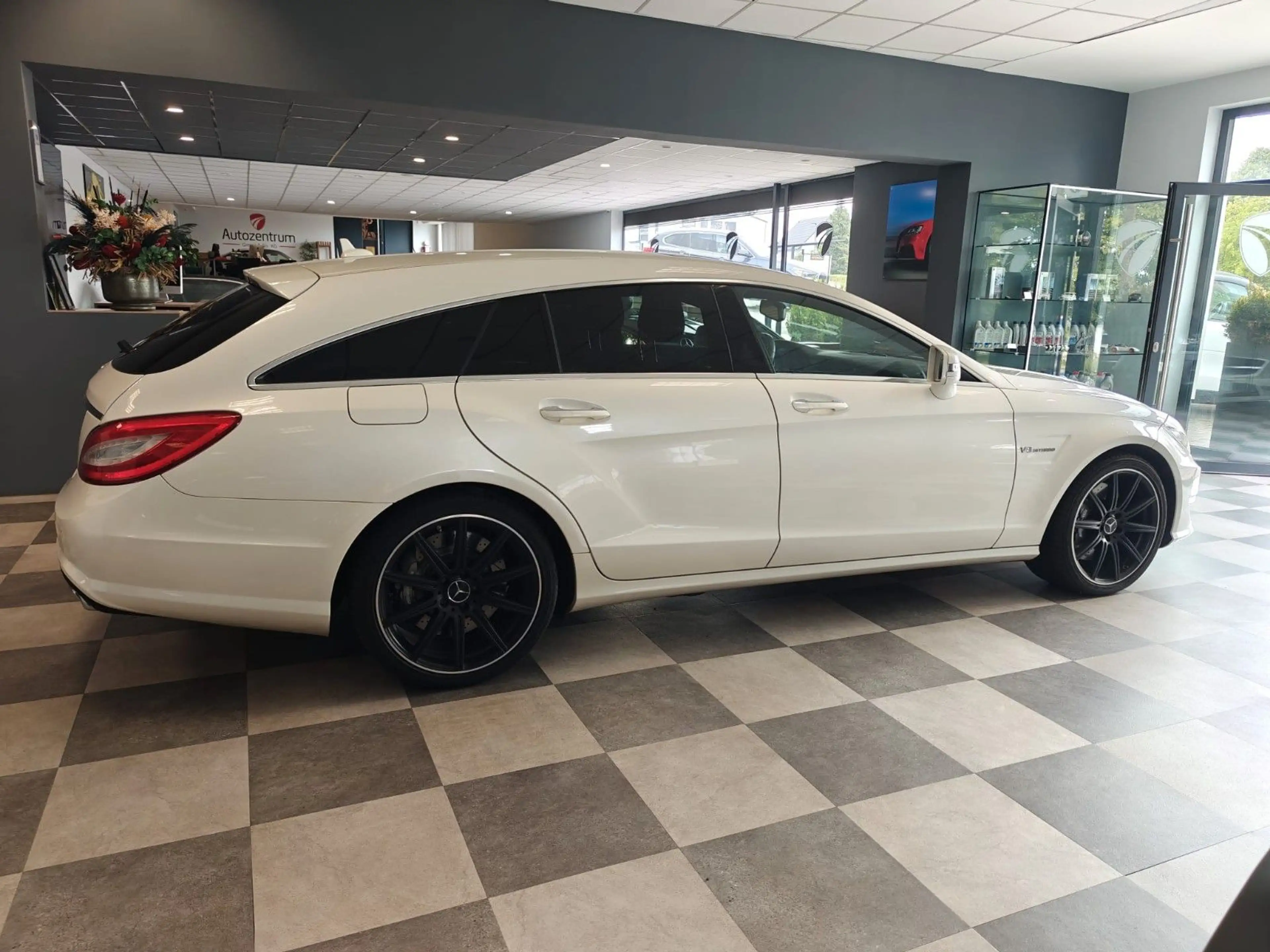 Mercedes-Benz CLS CLS 63 AMG — photo 6