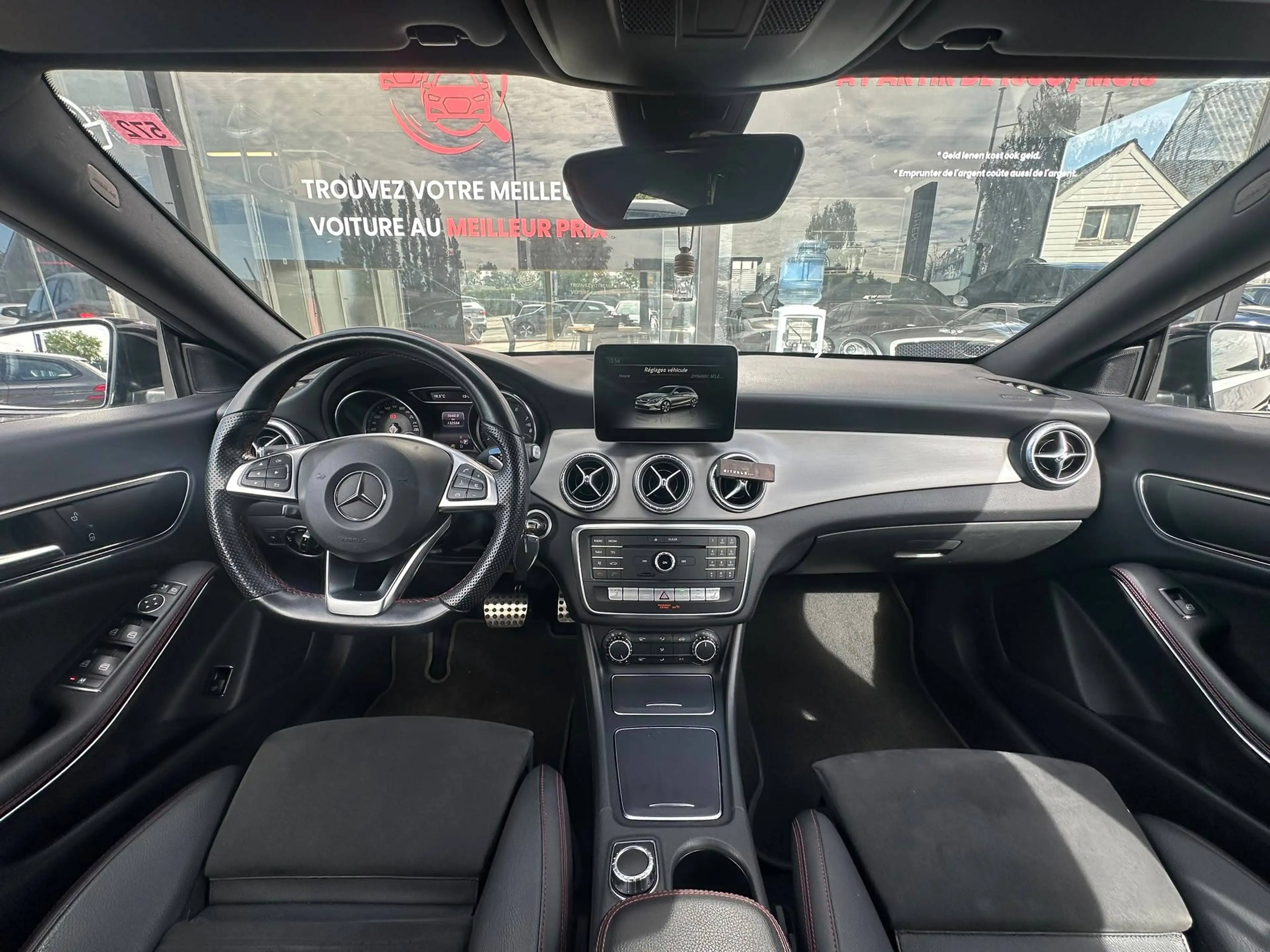 Mercedes-Benz CLA 180 CLA 180 PACK AMG Credit 0%/ 365€ par mois /BI-XENON/LED/GPS/CUIR — photo 14