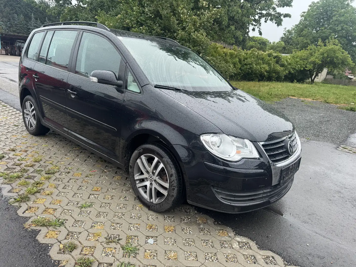 Volkswagen Touran Conceptline BMT 1,9 TDI DPF - 1