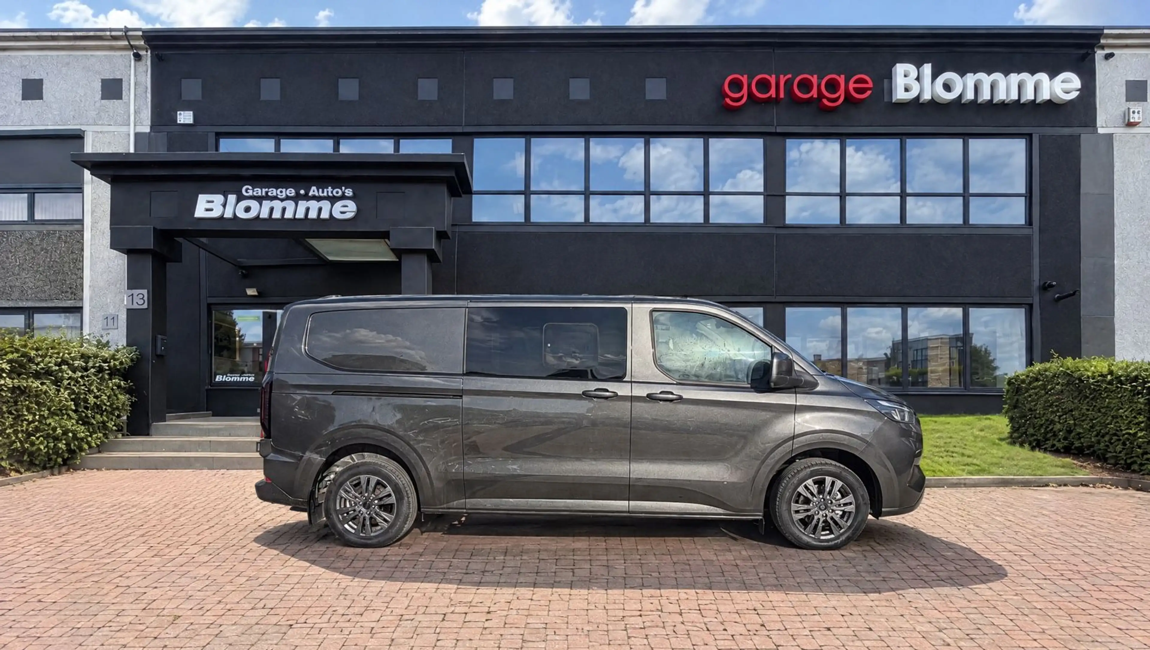Ford Transit Custom 320 2.0 TDCI L2H1 Limited DC NIEUW ! 5-zit! 170 PK — photo 3