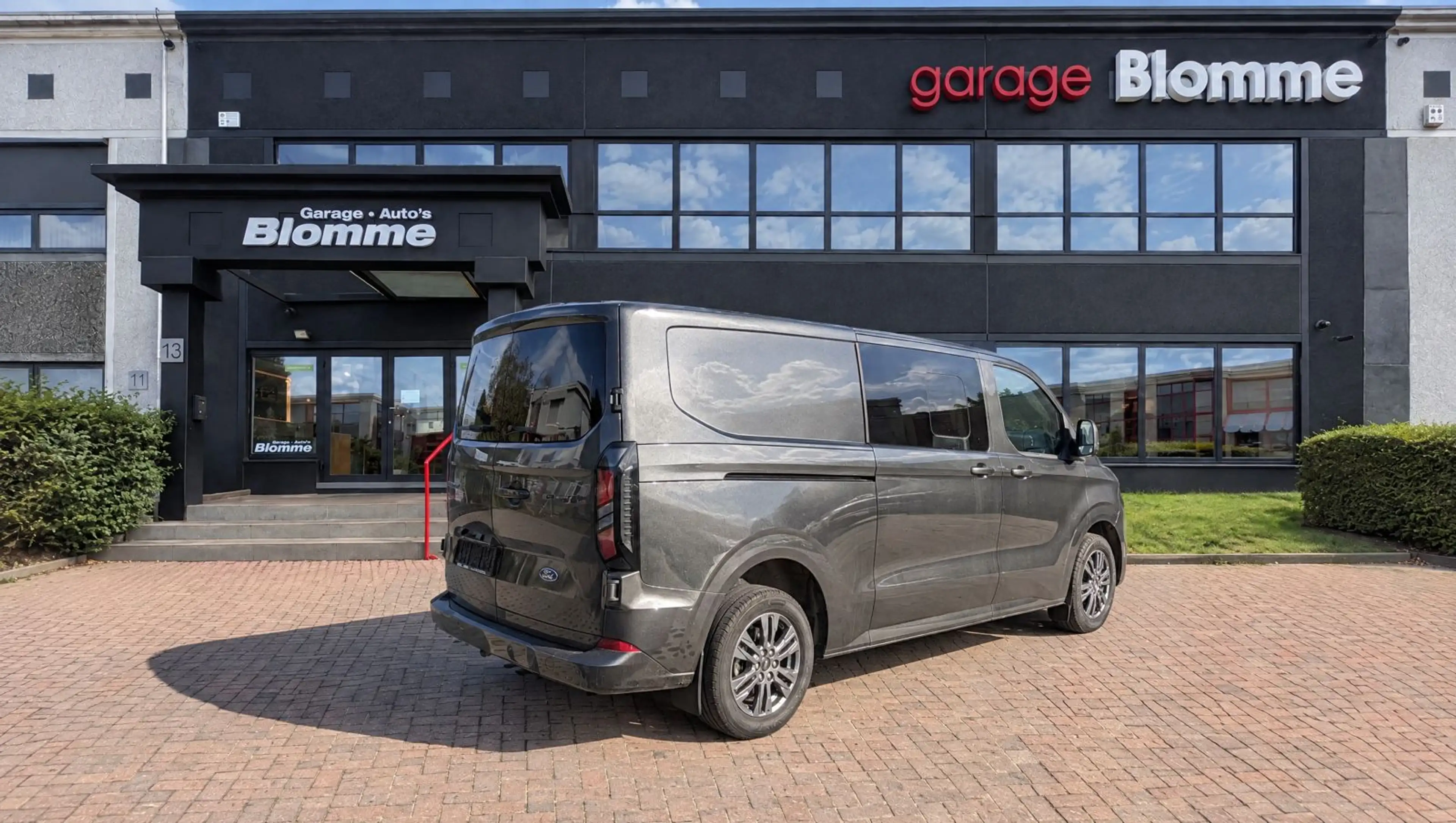 Ford Transit Custom 320 2.0 TDCI L2H1 Limited DC NIEUW ! 5-zit! 170 PK — photo 4