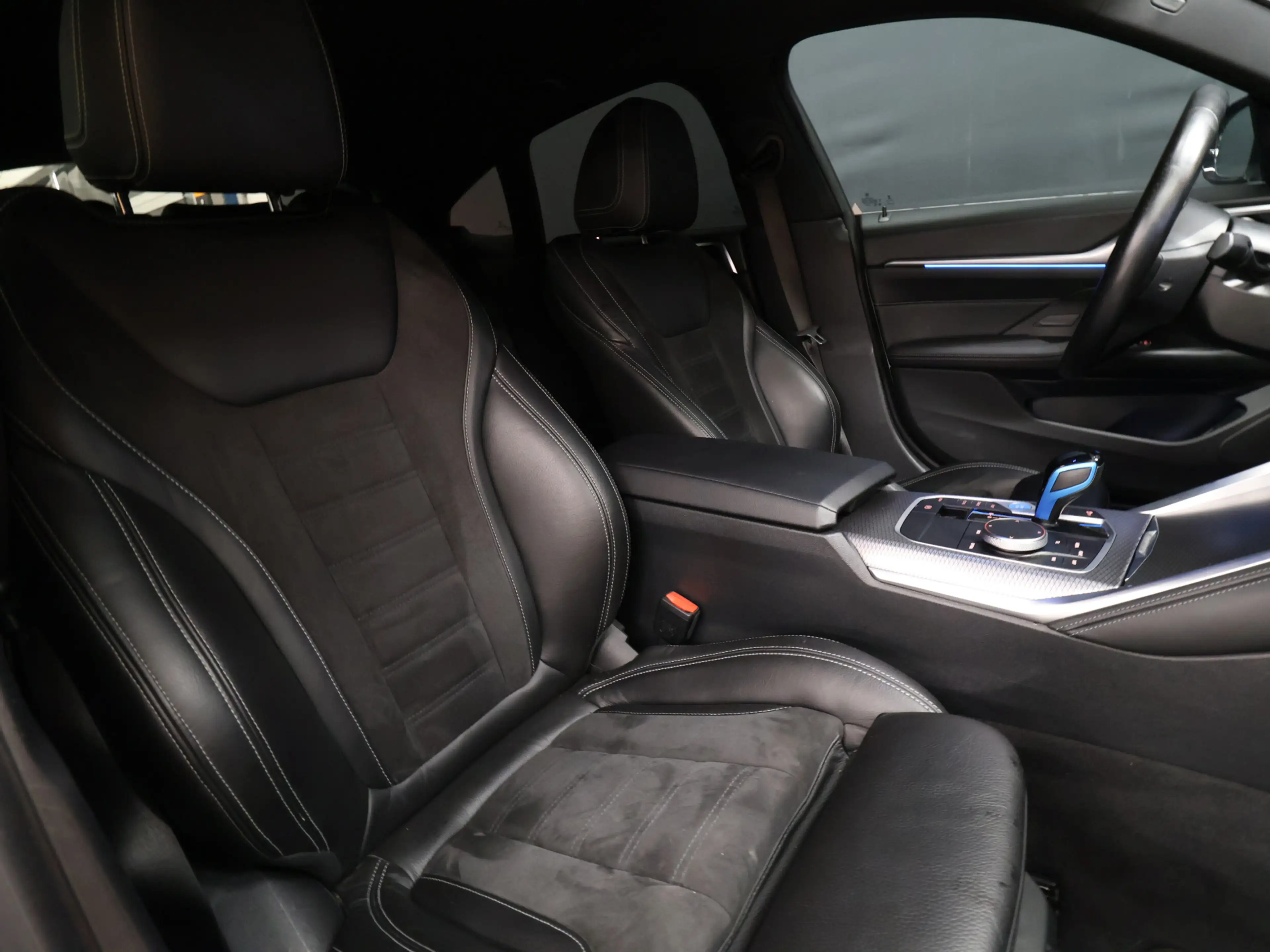 BMW i4 M50 High Executive 84 kWh [TREKHAAK, APPLE CARPLAY — photo 8