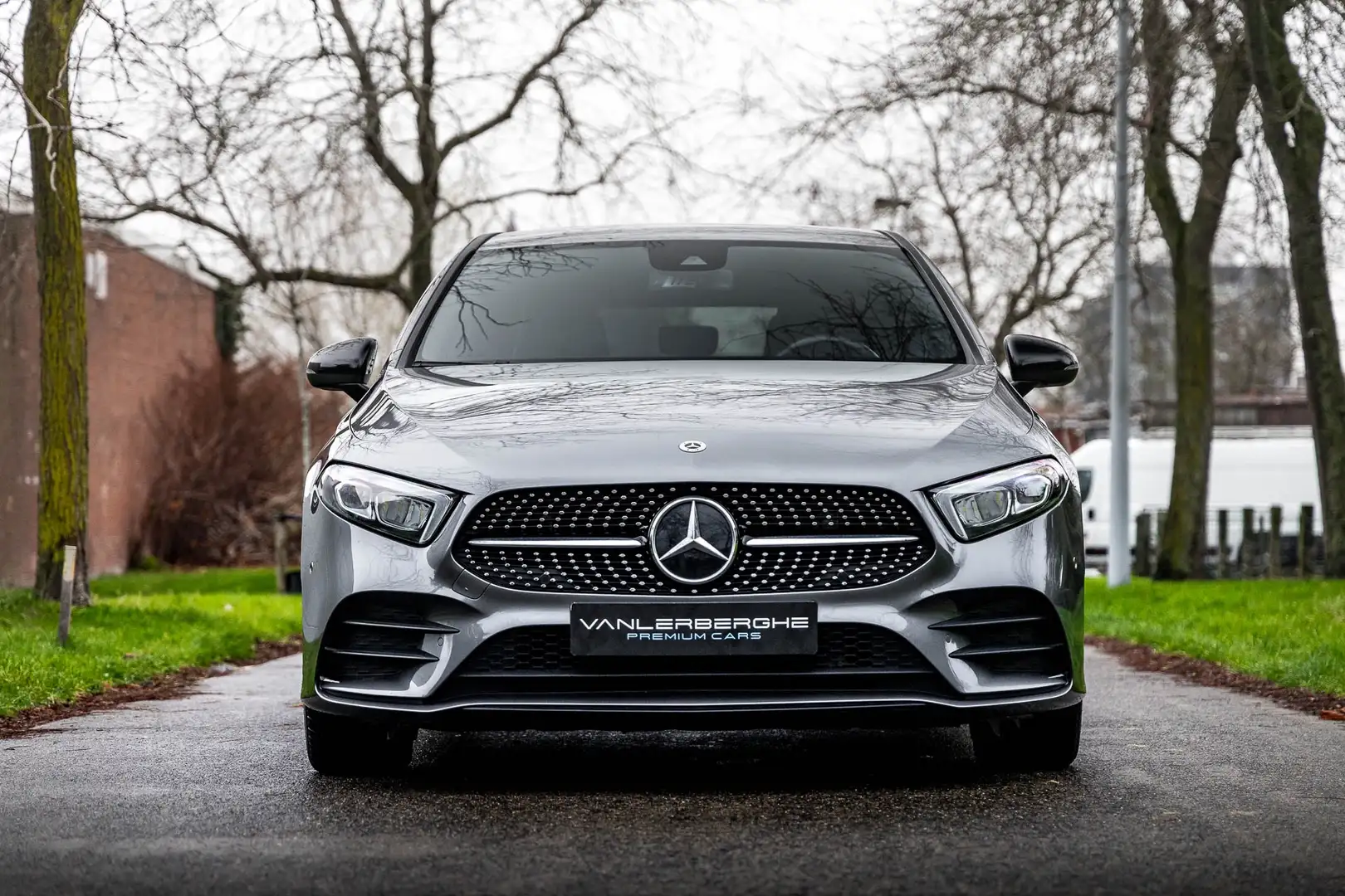 Mercedes-Benz A 250 4Matic AMG Pack * Sfeerverlichting * Leder * Camer Grigio - 2