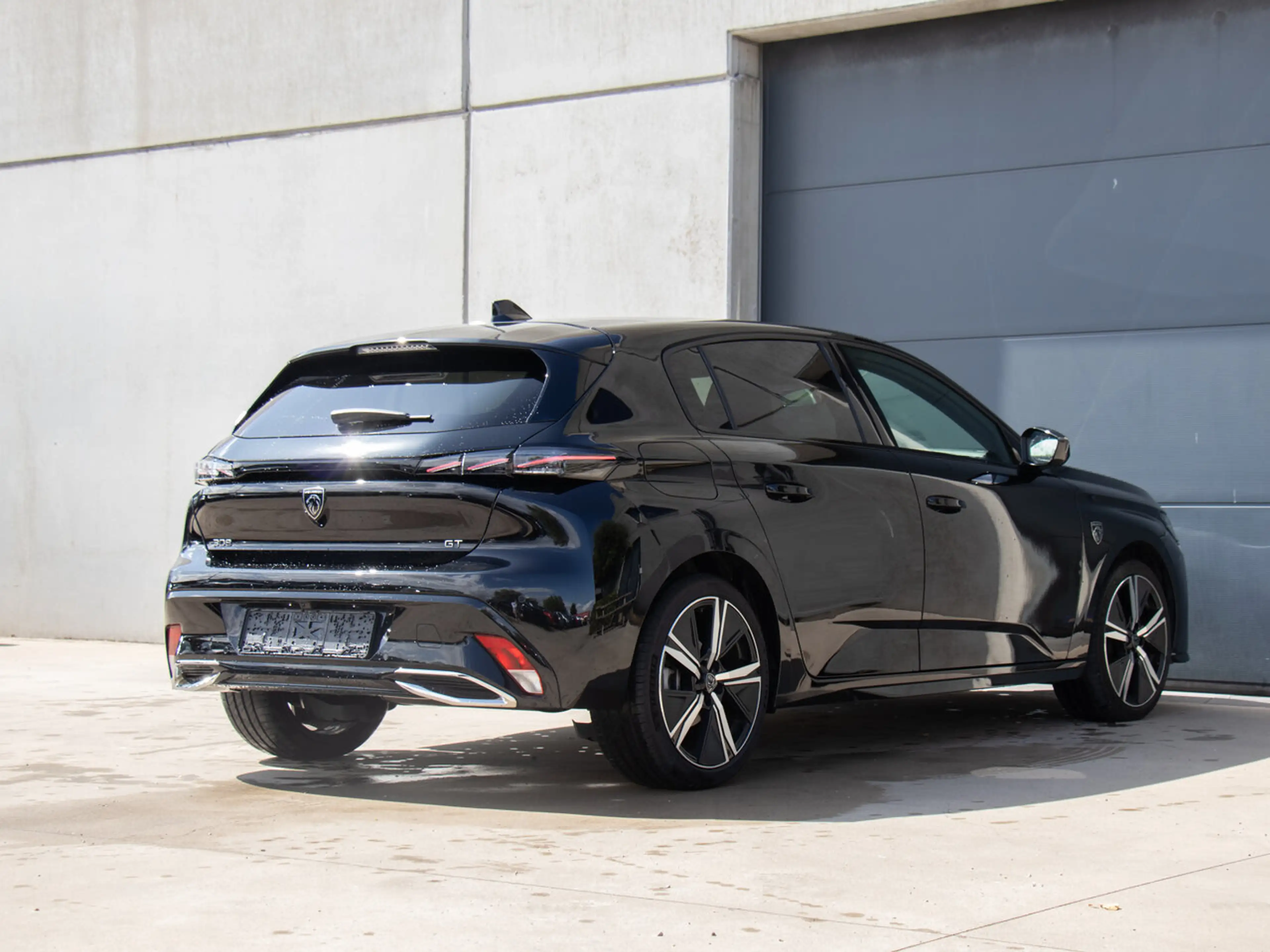 Peugeot 308 GT 5d 1.2 130PK|CAMERA|CARPLAY|NAVI|STOELVERWAR... — photo 3