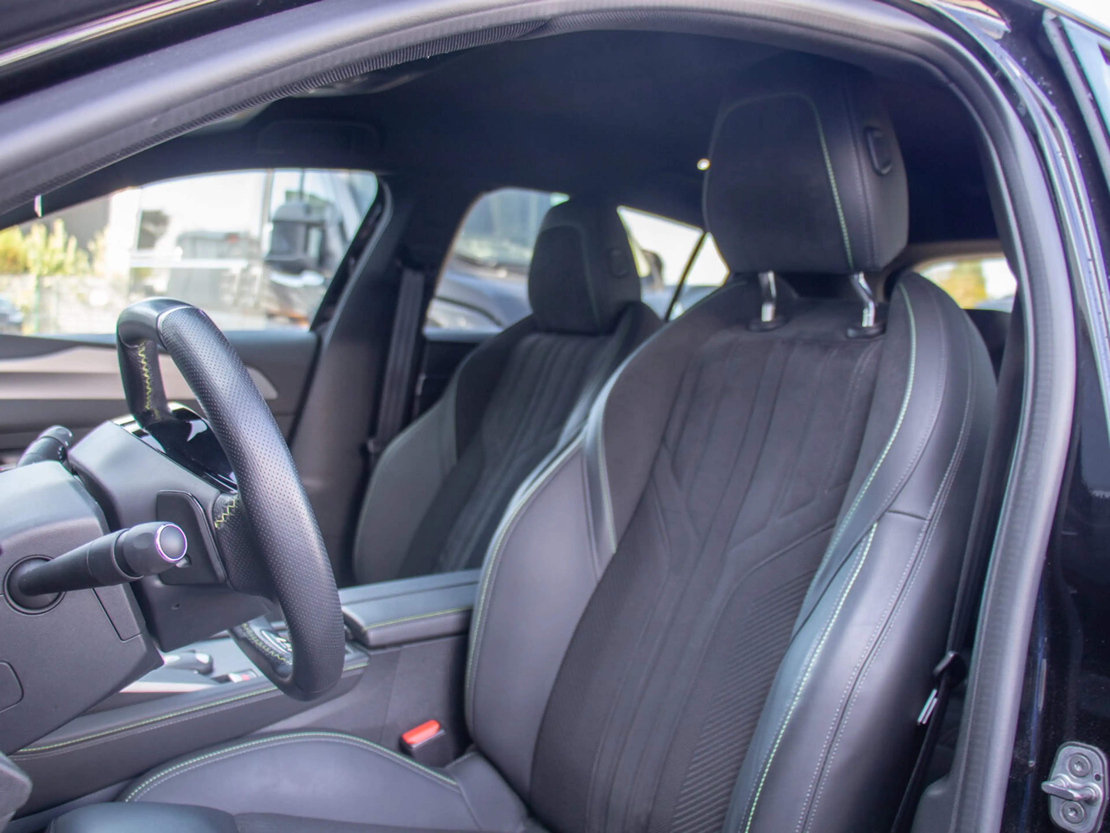 Peugeot 308 GT 5d 1.2 130PK|CAMERA|CARPLAY|NAVI|STOELVERWAR... — photo 10