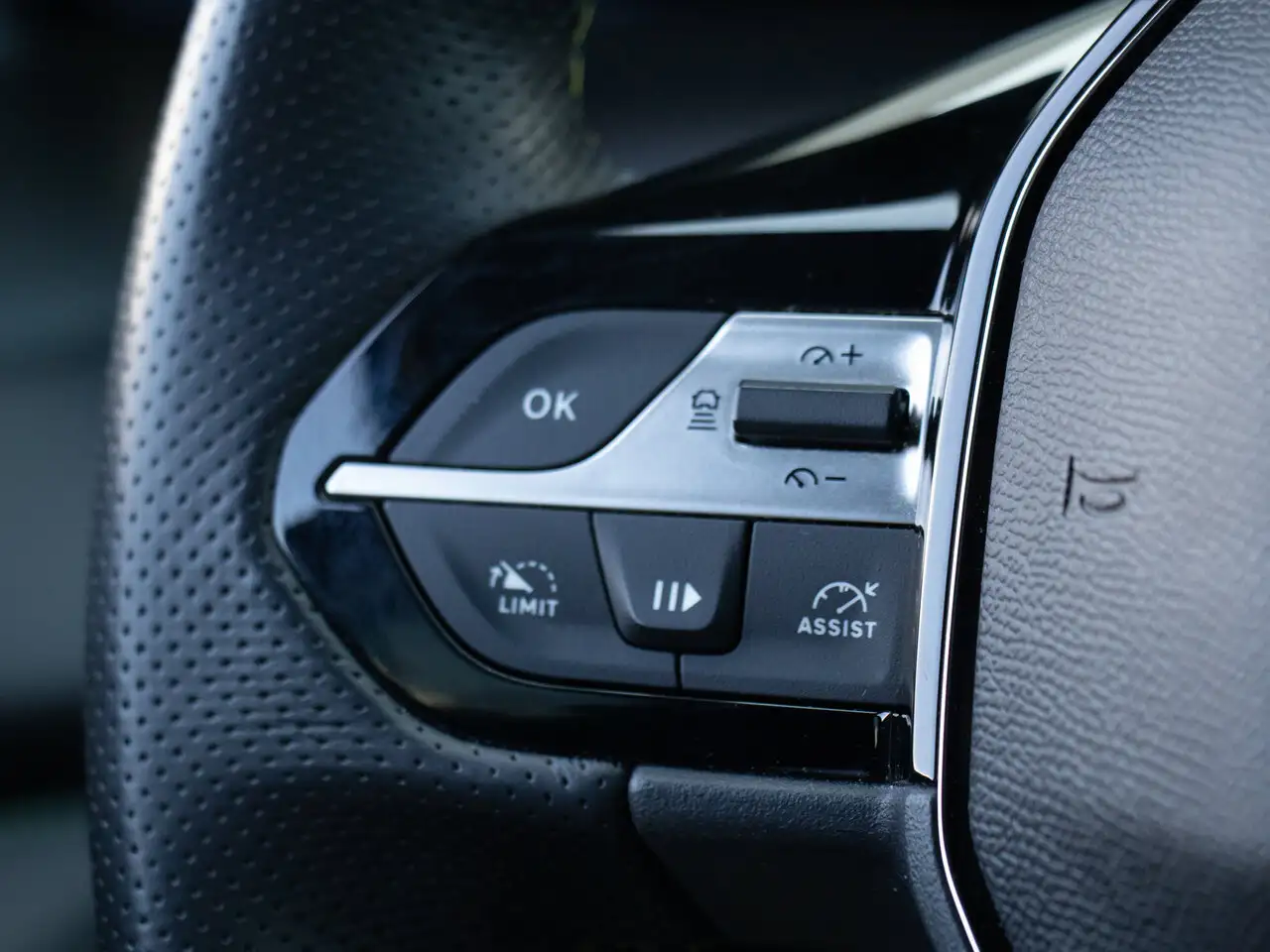 Peugeot 308 GT 5d 1.2 130PK CAMERA CARPLAY NAVI STOELVERWAR..., миниатюра 14