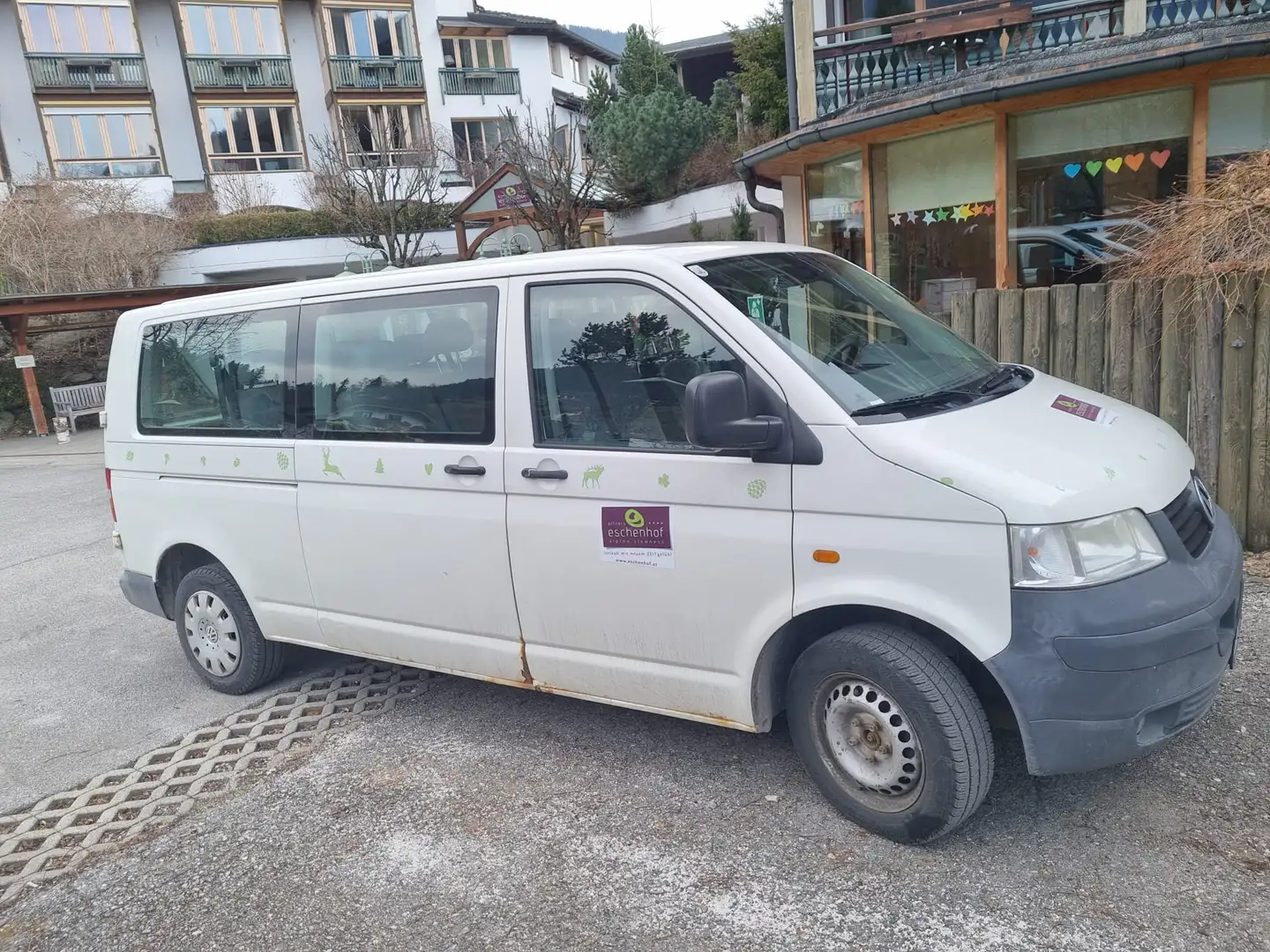 Volkswagen T5 Shuttle Shuttle Caravelle LR 1,9 TDI D-PF Weiß - 2