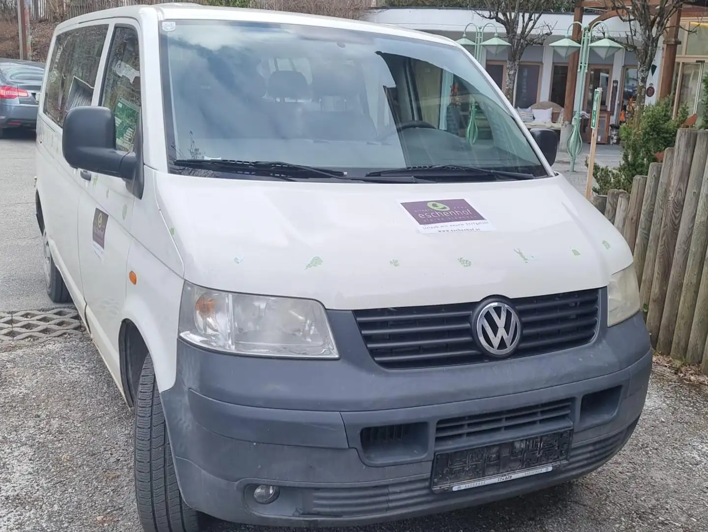 Volkswagen T5 Shuttle Shuttle Caravelle LR 1,9 TDI D-PF Weiß - 1