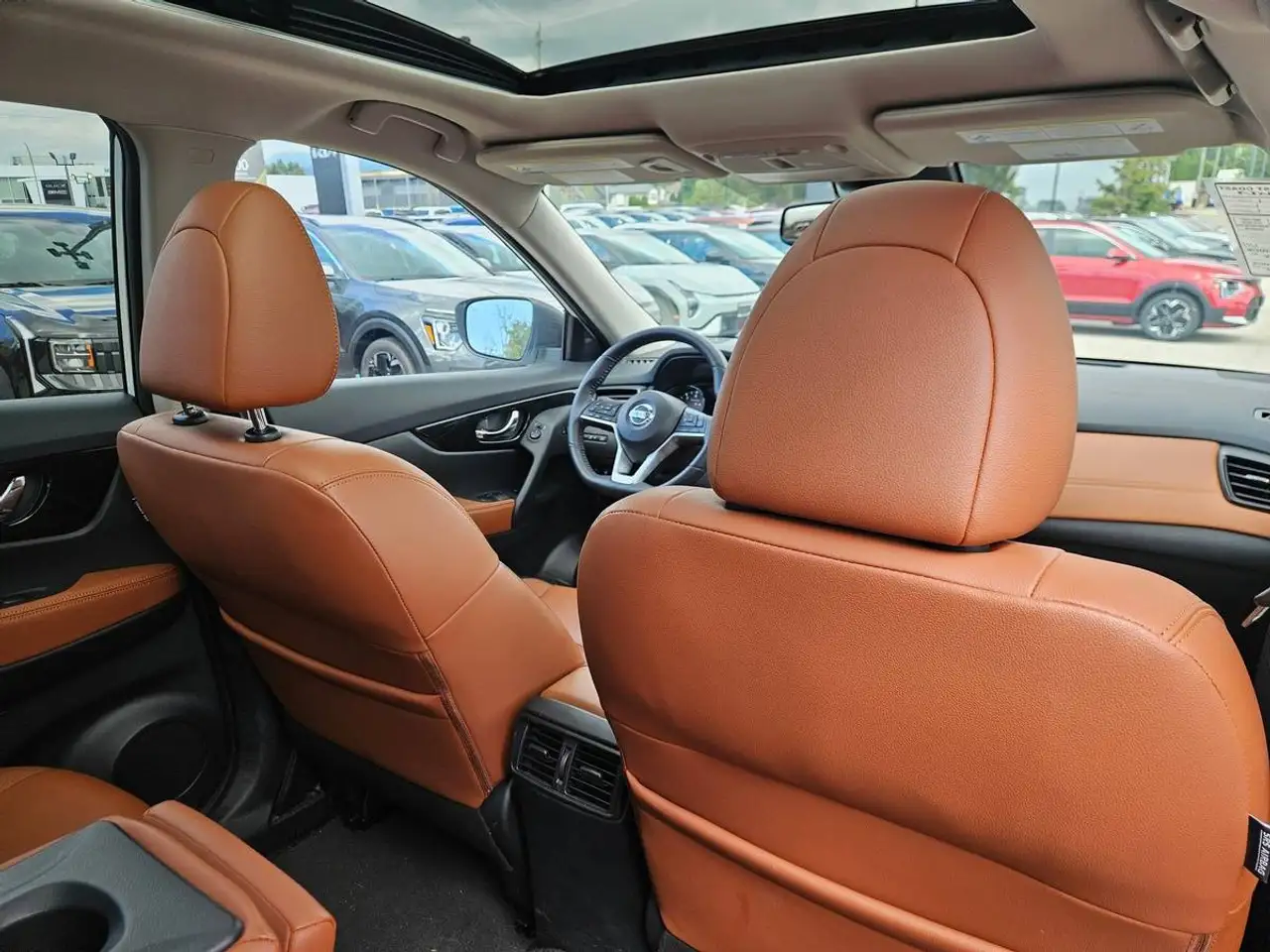 Nissan Rogue fotografie Nissan Rogue