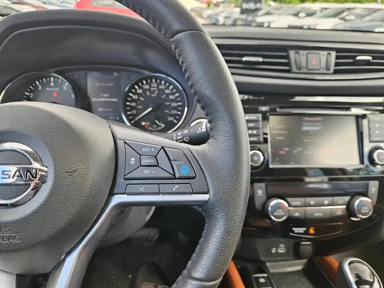 Nissan Rogue fotografie Nissan Rogue