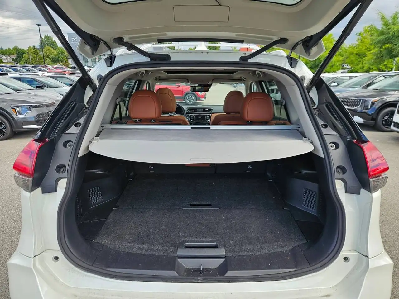 Nissan Rogue fotografie Nissan Rogue