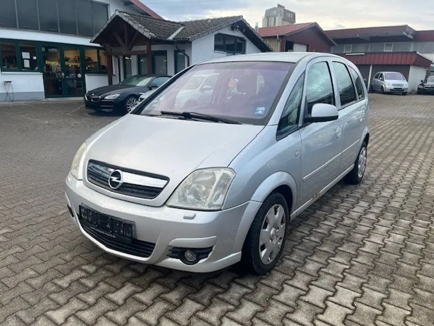 Opel Meriva 1.6 Edition * KLIMA *XENON * EURO-4 Srebrny - 1