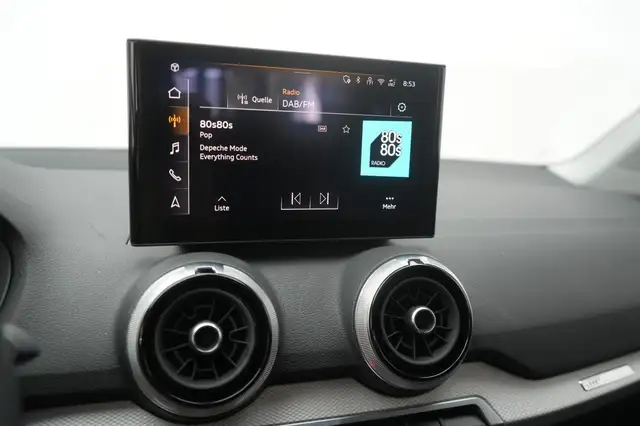Audi Q2 view 15