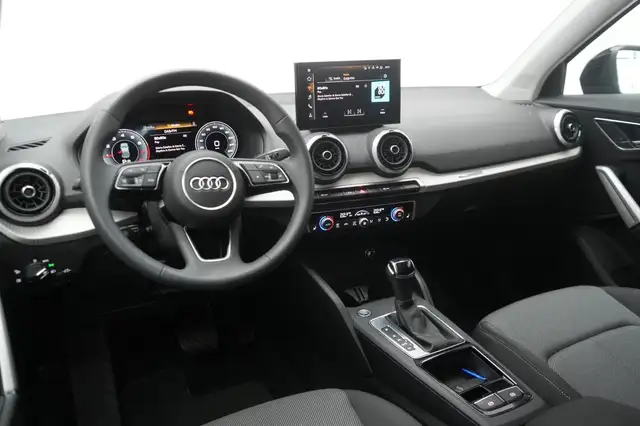 Audi Q2 view 11