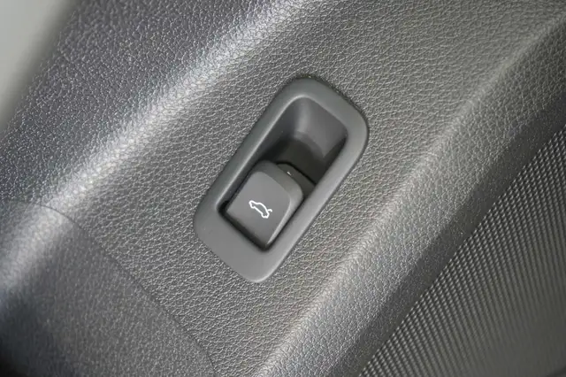 Audi Q2 view 27