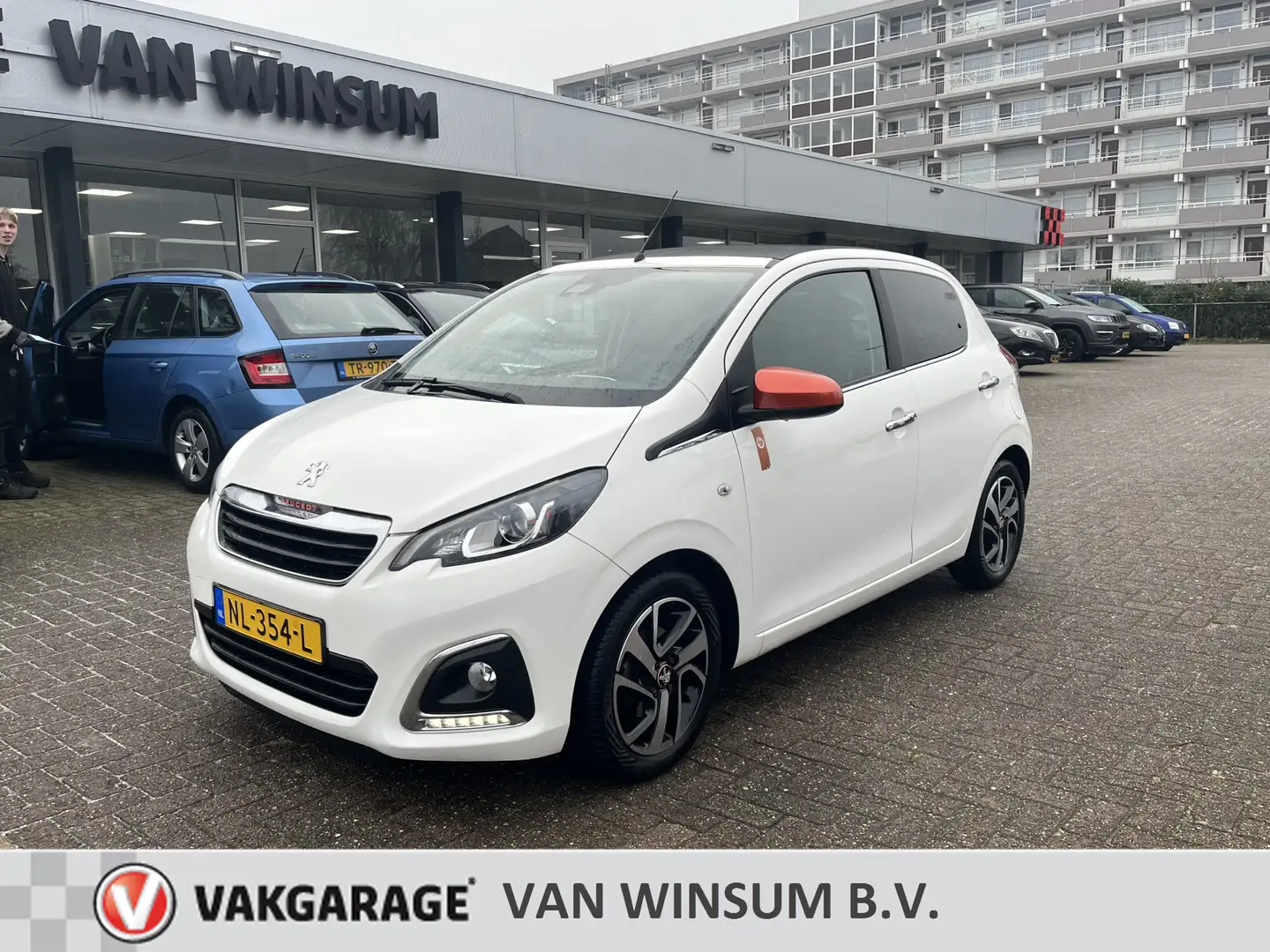 Peugeot 108 1.2 Puretech TOP! Roland Garros Lmv Pdc Klima Nap Wit - 1
