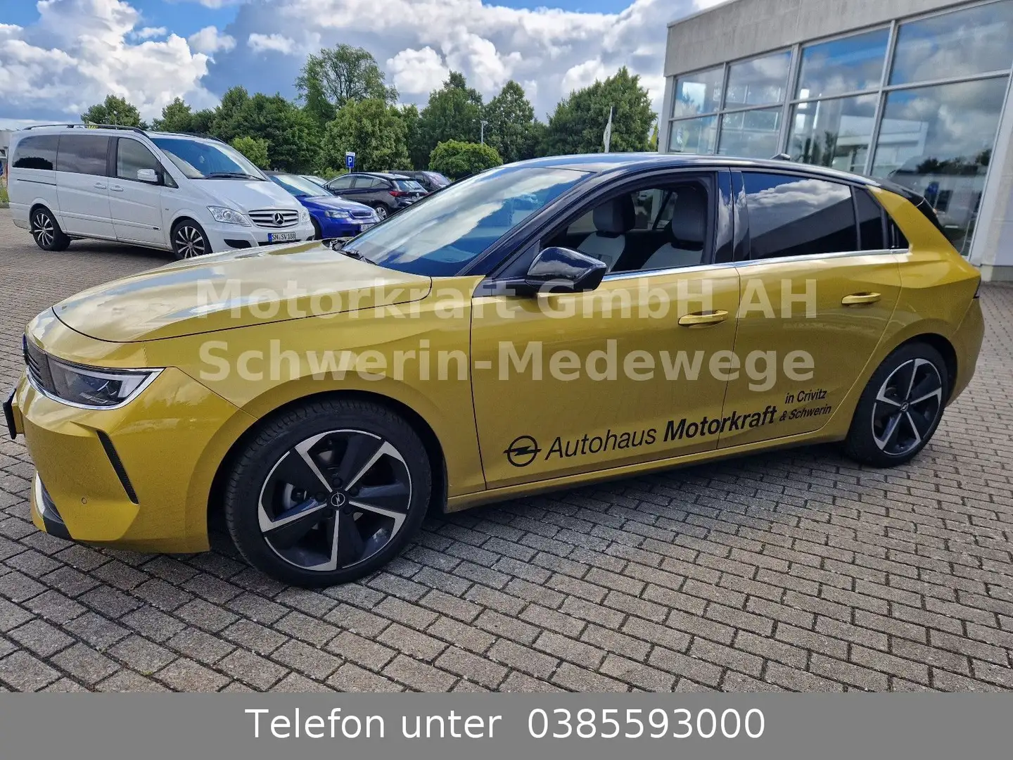 Opel Astra L Lim. 5-trg. Elegance Gelb - 1