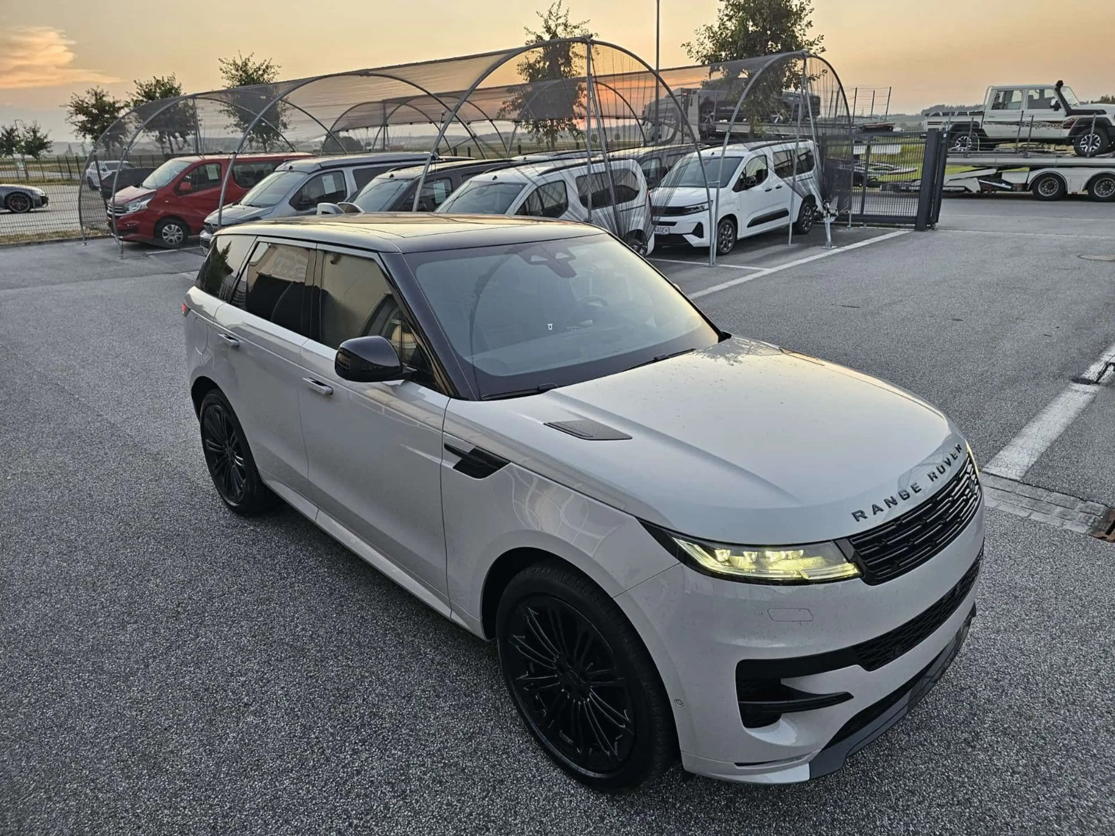 Land Rover Range Rover Sport Dynamic HSE P460e*TOP OPTIONS* — photo 4