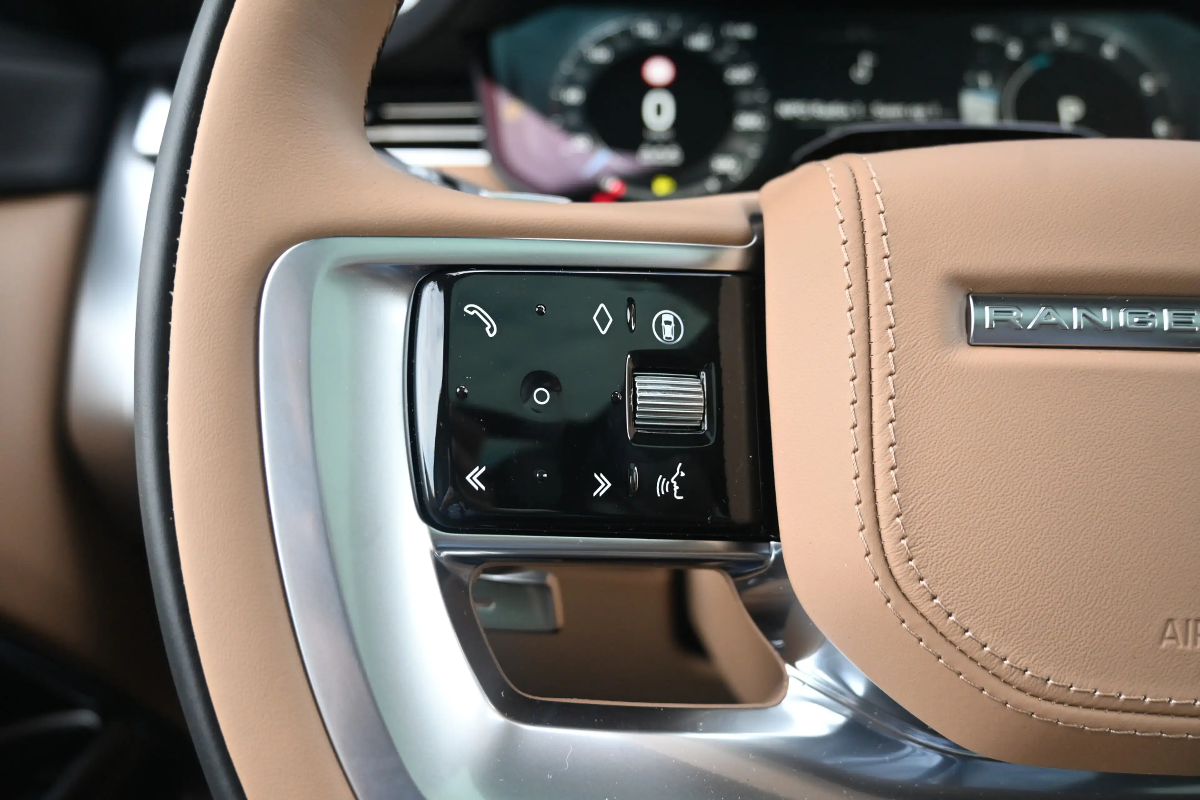 Land Rover Range Rover 3.0 P460e Westminster Edition PHEV — photo 19